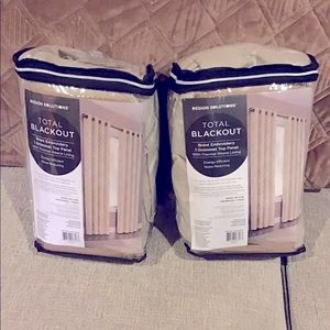 Curtain